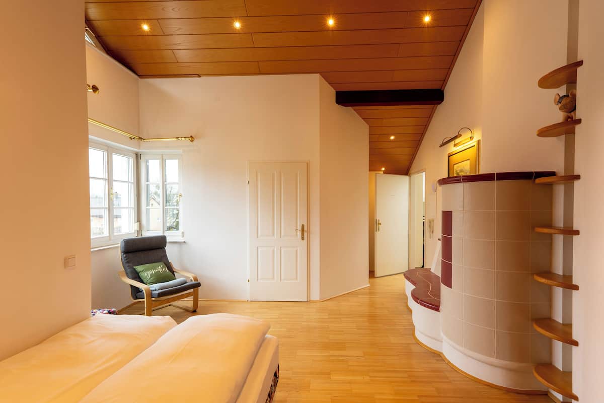 holiday apartment stadtidyll | living area | flat-screen tv