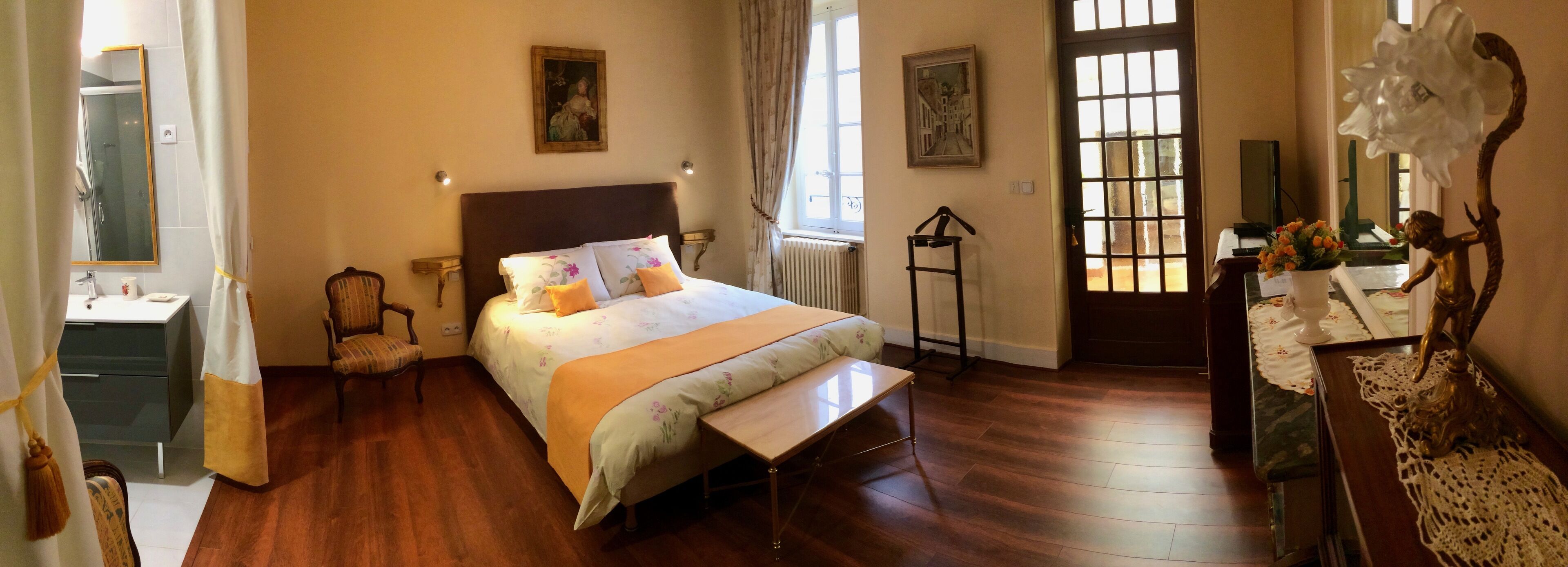 Comfort Loft, 1 Bedroom, Connecting Rooms, Garden View (Jaune) | Cadar kapas Mesir, peralatan tempat tidur premium 