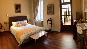 Comfort Loft, 1 Bedroom, Connecting Rooms, Garden View (Jaune) | Cadar kapas Mesir, peralatan tempat tidur premium