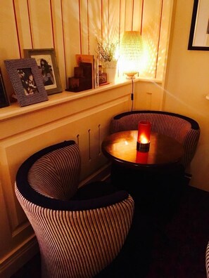 Interior detail - Malin Townhouse (Malin)