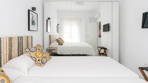 2 室のベッドルーム、アイロン / アイロン台、WiFi、ベッドシーツ
