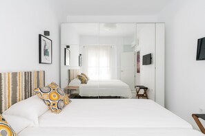 2 makuuhuonetta, silitysrauta/-lauta, Wi-Fi, vuodevaatteet