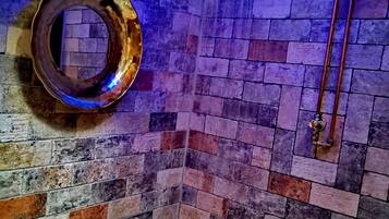 Family Chalet | Bathroom shower