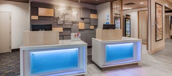Holiday Inn Express & Suites Yorkville by IHG
