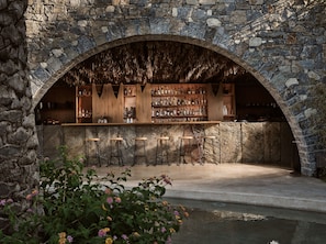 Bar (on property) - Acro Wellness Suites - Adults Only (Malevizi)