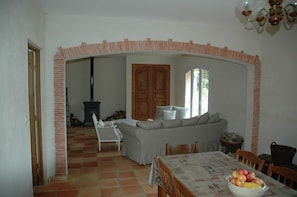 Café da manhã continental grátis todos os dias