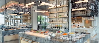 Holiday Inn & Suites Siracha Laemchabang by IHG