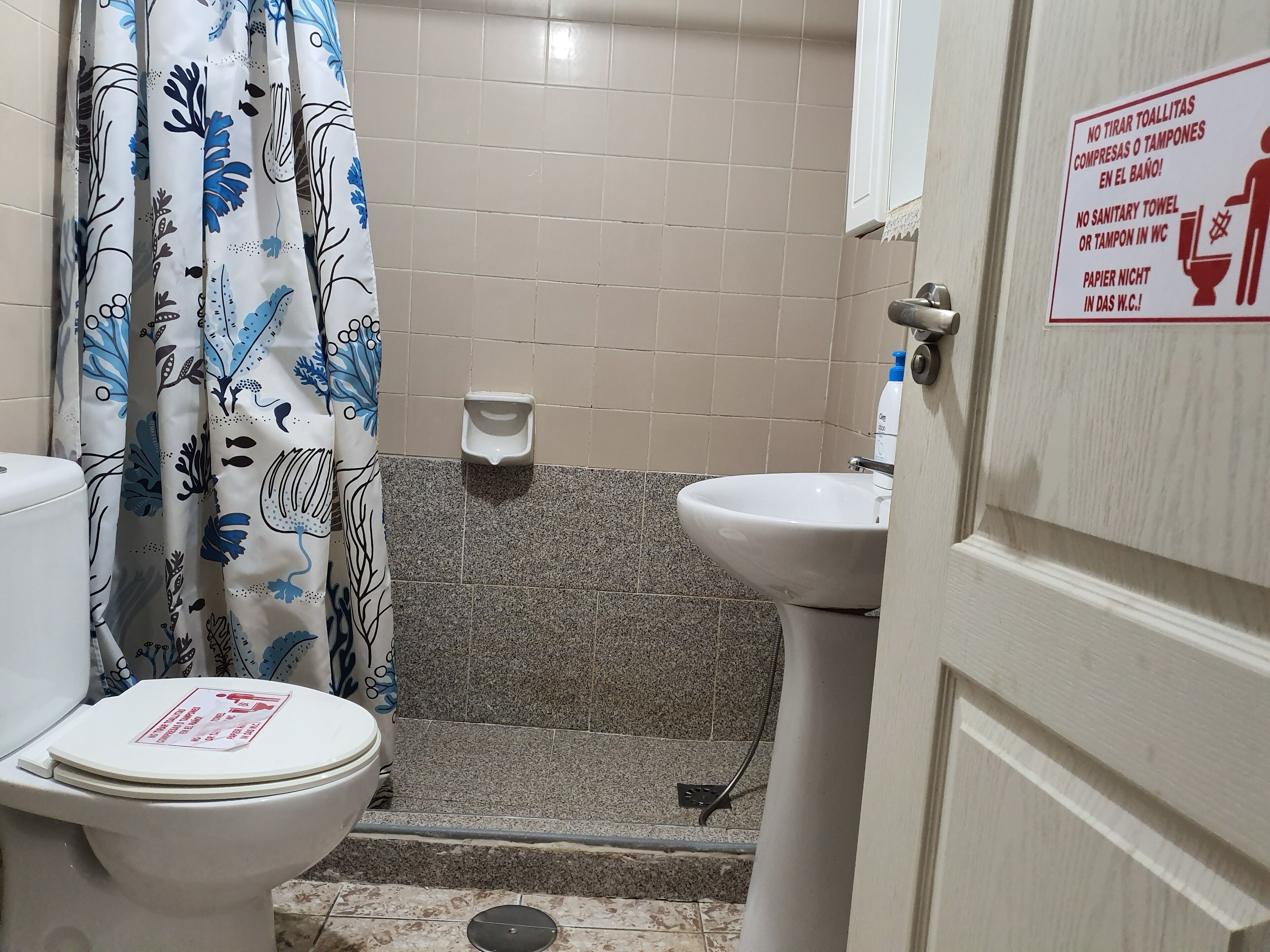 Low Cost Room Las Llaves 3