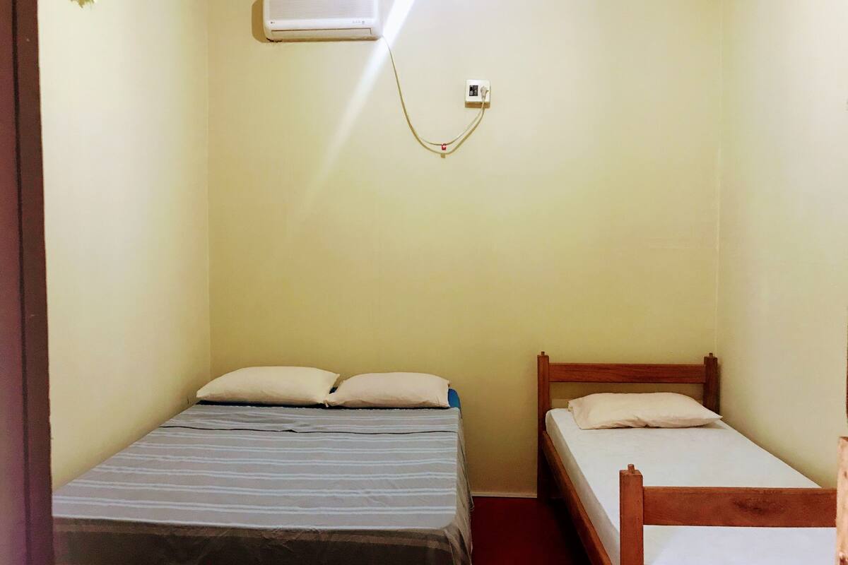 Wifi gratis y ropa de cama