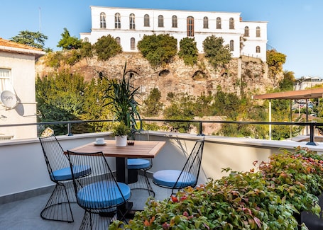 Standard Double Room, Balcony, Garden View | Balcony. Bram Hotel Istanbul
