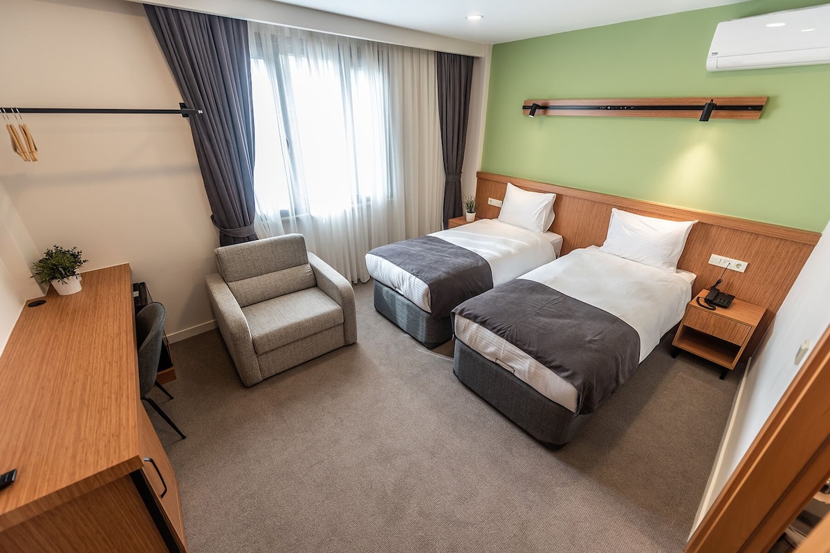 Cadar Frette Itali, peralatan tempat tidur premium, bar mini