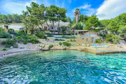 UUTTA: Upea BeachVilla Lifestyle Chrystal Water