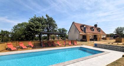 Rocamadour, belle maison authentique avec grand jardin et piscine privée