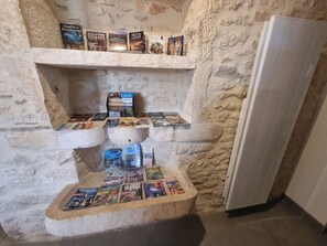 Interior - Rocamadour, beautiful authentic home with large garden and private swimming pool (Couzou)