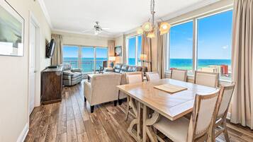 Condo, 2 habitaciones, balcón, vista a la playa (1509) | Servicio a la habitación