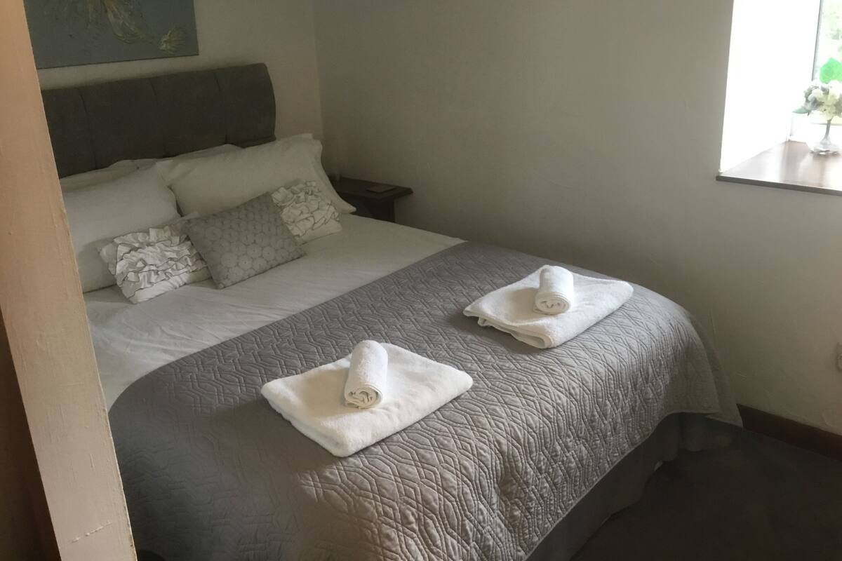 Individually decorated, individually furnished, iron/ironing board