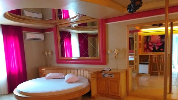 WiFi (free), bed sheets - Motel Avenida - Adult Only (Gramado)