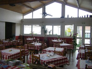 Lunch and dinner served, Regional cuisine - Le Chata (Saint-Georges-de-Didonne)