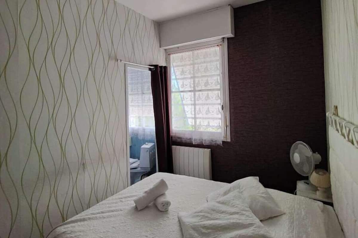 Basic Double Room, Garden View