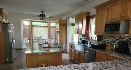 Entire 4200 sq ft. South east. Great neighborhood