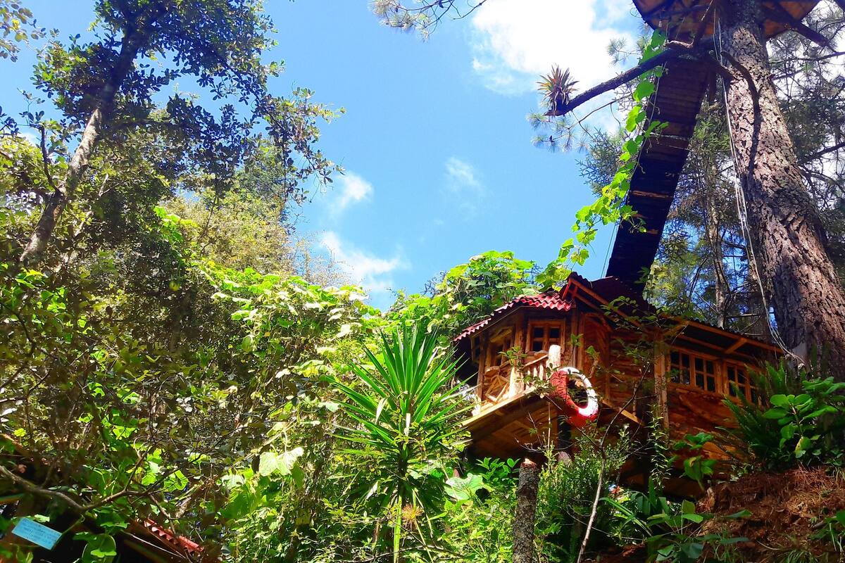 Xictli Cabin | Individually decorated, individually furnished, bed sheets