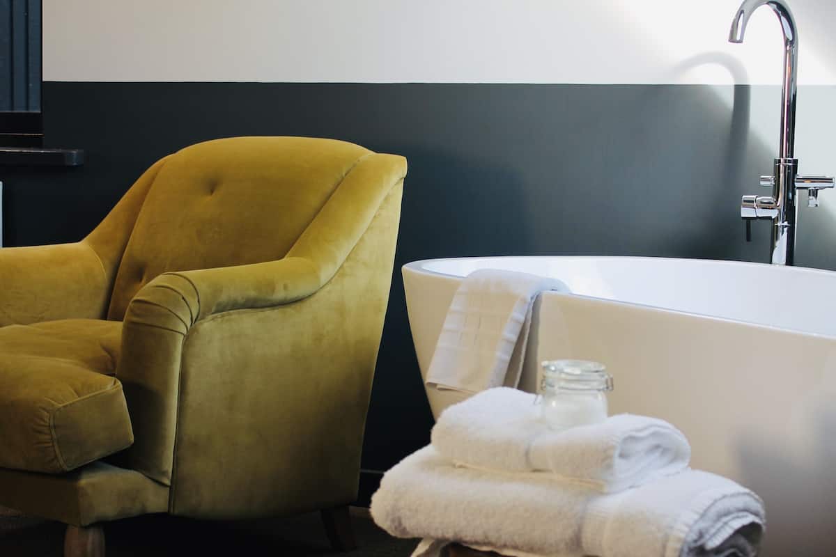 Deluxe suite, bad | 1 slaapkamer, individueel gedecoreerd, individueel gemeubileerd