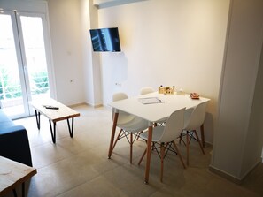 Appartement, 1 slaapkamer | Uitzicht vanuit de kamer