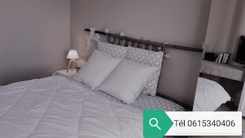 Desk, laptop workspace, iron/ironing board, free WiFi
