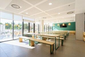 Esmorzar diari d'estil bufet (3.15 EUR per persona) 