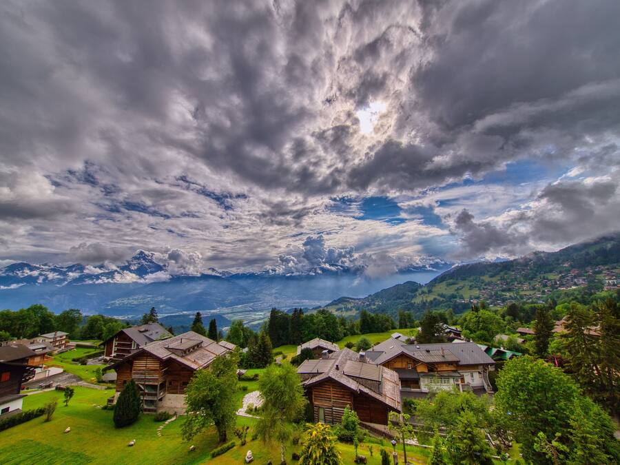 Pemandangan dari properti