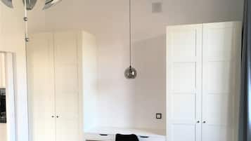 Business Apartment | 1 bedroom, soundproofing, iron/ironing board, free WiFi