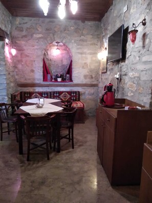 Free daily continental breakfast  - Safranbolu Konagi (Safranbolu)
