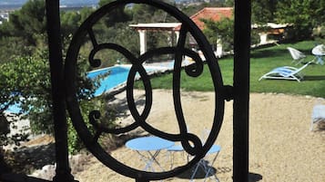 Room (Romantique) | View from room