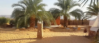 Les Toiles Maures