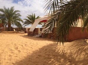 Front of property - Les Toiles Maures (Atar)