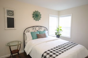 3 sovrum, skrivbord, strykjärn/strykbräda och gratis wi-fi