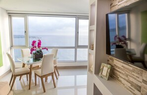 Interior - 1 Bedroom Ocean View Apartment (Cartagena)