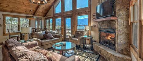 TV, fireplace, DVD player