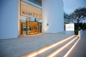 Entrée de l’hébergement