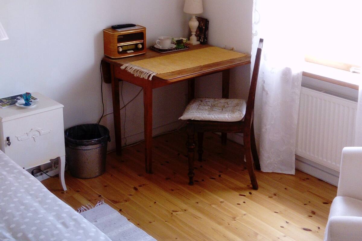 Pillow-top beds, desk, laptop workspace, blackout curtains