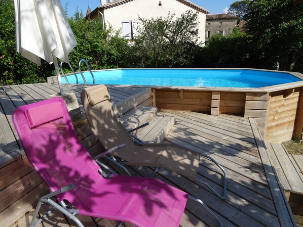 Seasonal outdoor pool