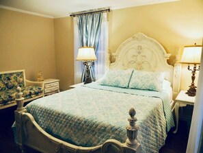 5 chambres, fer et planche à repasser