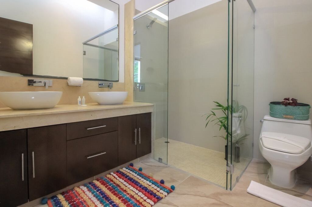  Private plunge pool, 5 ⭐️ resort access, onsite management, 24/7 security.