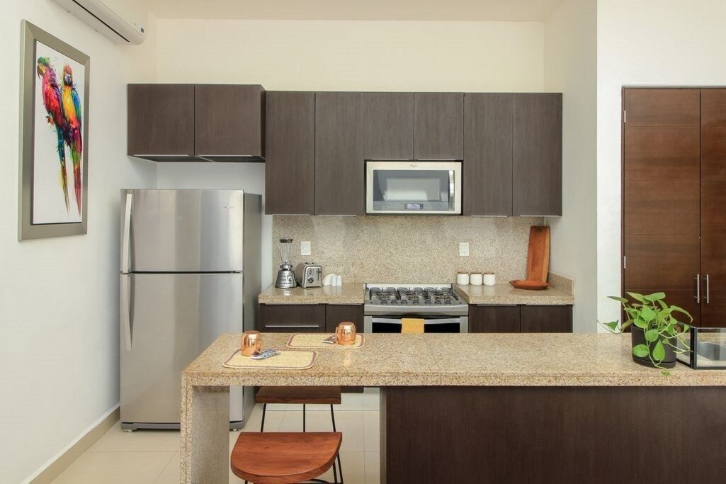  Private plunge pool, 5 ⭐️ resort access, onsite management, 24/7 security.