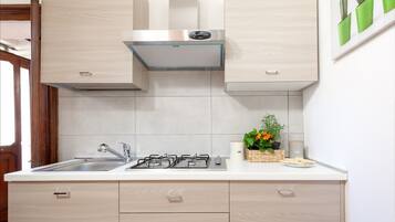 Apartemen, 2 kamar tidur | Dapur pribadi | Lemari es, microwave, oven, dan kompor