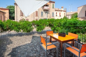 Apartment, 2 Bedrooms | Terrace/patio - Ferrara Casa Dell'Archivòlto Con Garage (Ferrara)