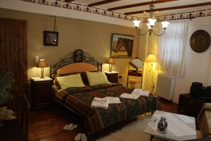 4 Schlafzimmer, Schreibtisch, Bügeleisen/Bügelbrett, kostenloses WLAN