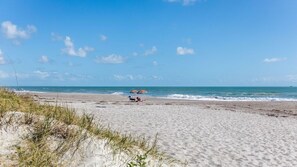 Beach nearby - Private Pool Home, Walk to Beach (Cocoa Beach)