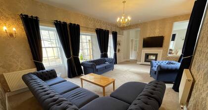 Wauchope Cottage - Spacious 4 Bedroom Cottage on the Beautiful Blairquhan Estate