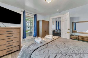 3 عدّة غرف نوم ومكتب ومكواة/لوح كي وواي فاي